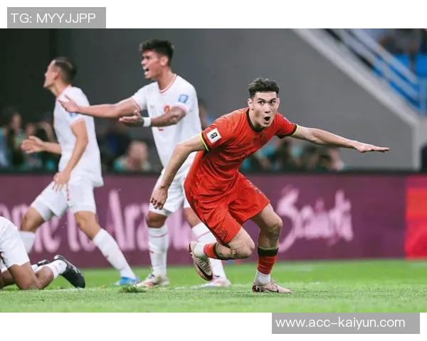 U22国足与越南U22激战上半场拜合拉木错失良机王博豪险些破门